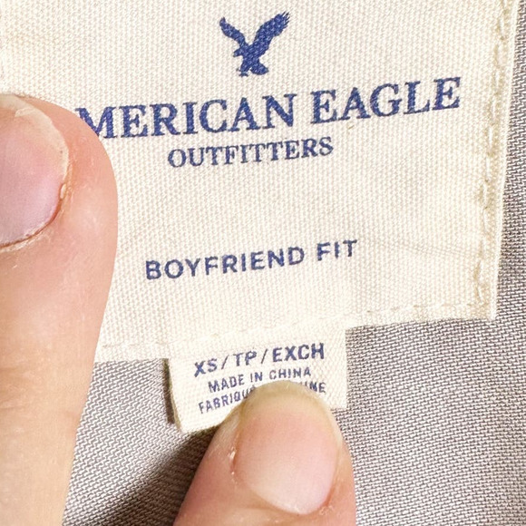 American Eagle Boyfriend Fit Women's Gray Tan Button Down Shirt sz XS - Picture 4 of 4